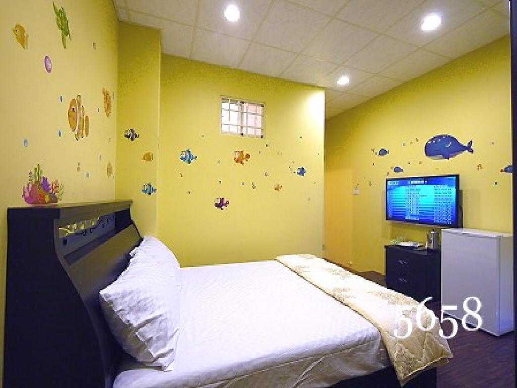 Hua Qiao De Jia Apartment Дунган Екстериор снимка